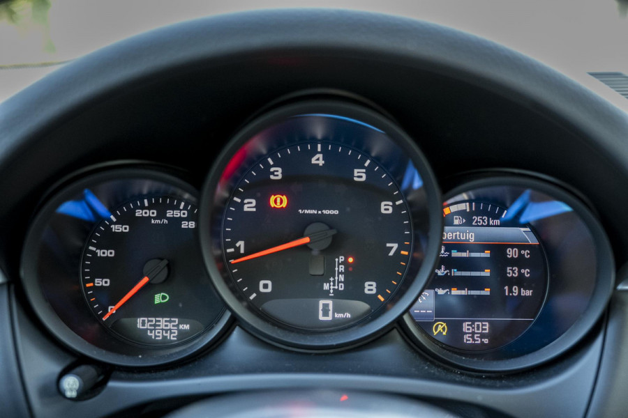 Porsche Macan 2.0 | Panorama | Bose | Memory | Leder