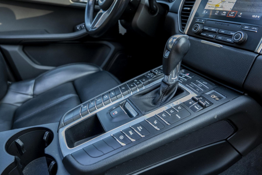 Porsche Macan 2.0 | Panorama | Bose | Memory | Leder