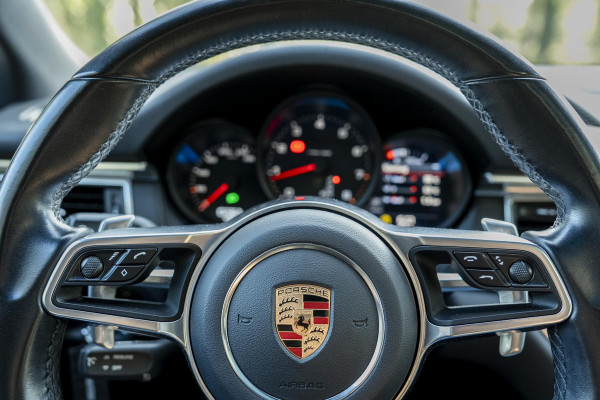 Porsche Macan 2.0 | Panorama | Bose | Memory | Leder