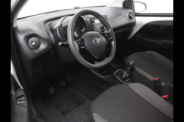 Toyota Aygo 1.0 VVT-i x-fun AIRCO | ELRM | LED | CV | LIMITER | STB | ISOFIX