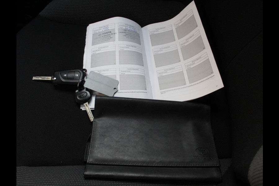 Toyota Aygo 1.0 VVT-i x-fun AIRCO | ELRM | LED | CV | LIMITER | STB | ISOFIX