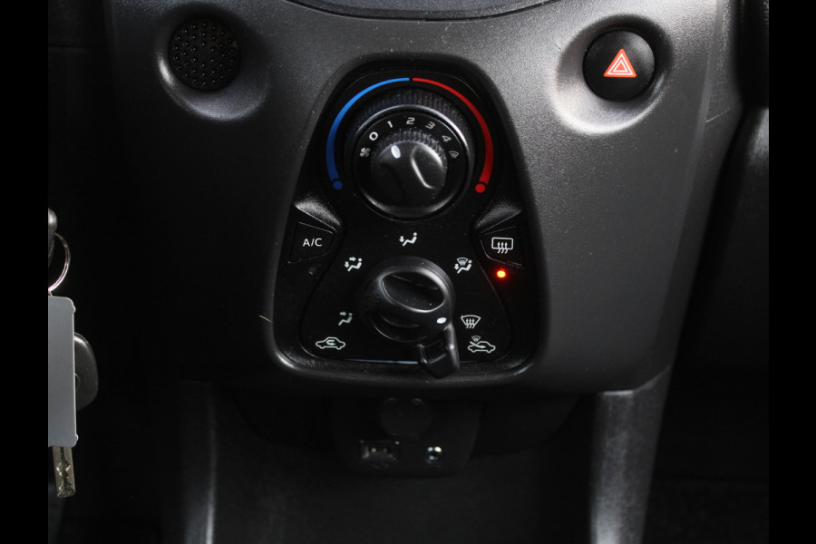 Toyota Aygo 1.0 VVT-i x-fun AIRCO | ELRM | LED | CV | LIMITER | STB | ISOFIX