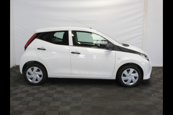 Toyota Aygo 1.0 VVT-i x-fun AIRCO | ELRM | LED | CV | LIMITER | STB | ISOFIX