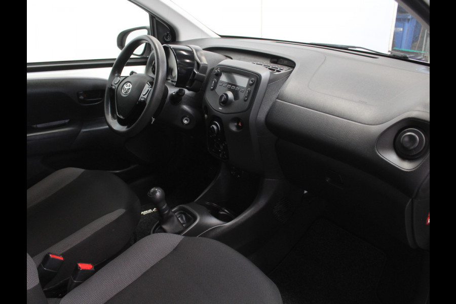 Toyota Aygo 1.0 VVT-i x-fun AIRCO | ELRM | LED | CV | LIMITER | STB | ISOFIX