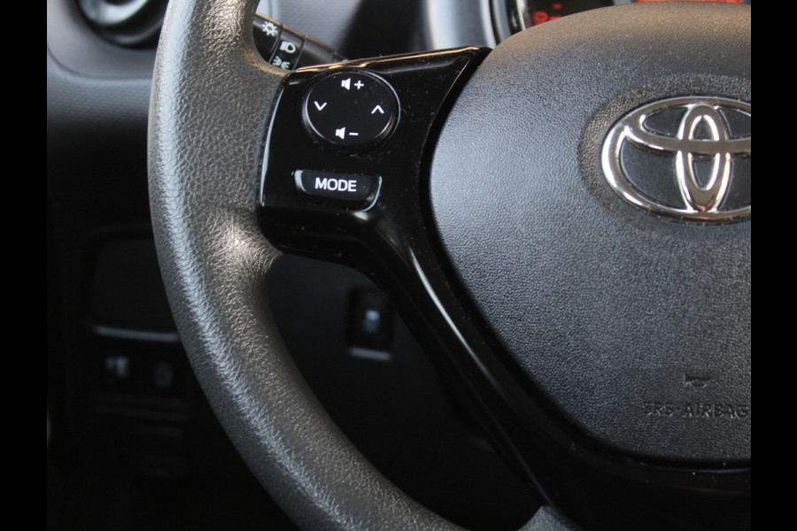 Toyota Aygo 1.0 VVT-i x-fun AIRCO | ELRM | LED | CV | LIMITER | STB | ISOFIX