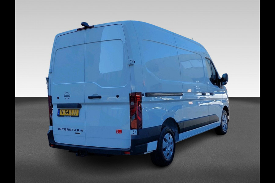 Nissan Interstar-e L2H2 Limited 87 kWh | wandbekleding, laadvloer en trekhaak