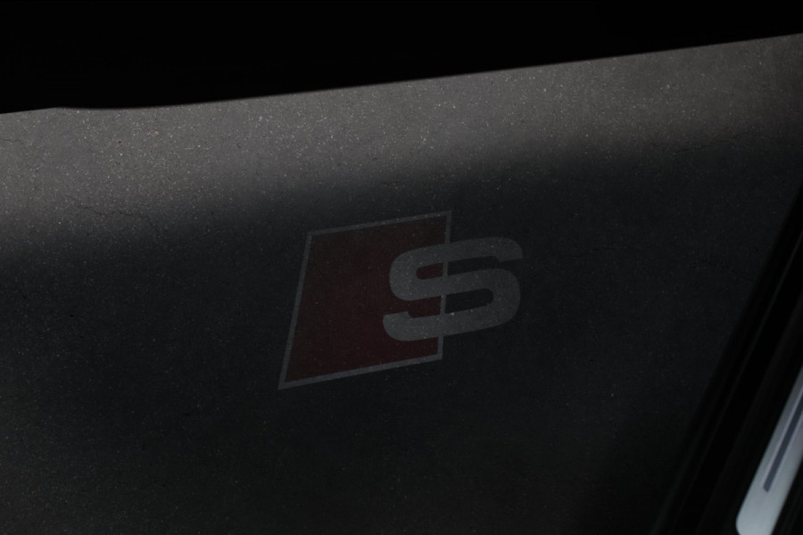 Audi Q7 60 TFSI e Quattro Competition *Pano*RS-Stoelen*4-Wiel besturing*B&O*