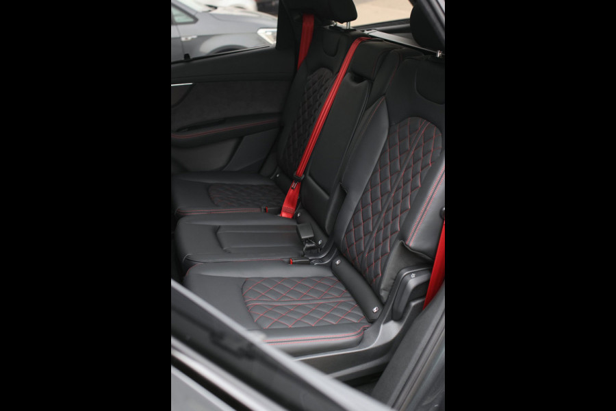 Audi Q7 60 TFSI e Quattro Competition *Pano*RS-Stoelen*4-Wiel besturing*B&O*