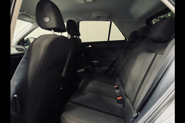 Volkswagen T-Roc 1.0 TSI Life | Camera | CarPlay | Stoelverw.