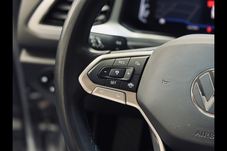 Volkswagen T-Roc 1.0 TSI Life | Camera | CarPlay | Stoelverw.