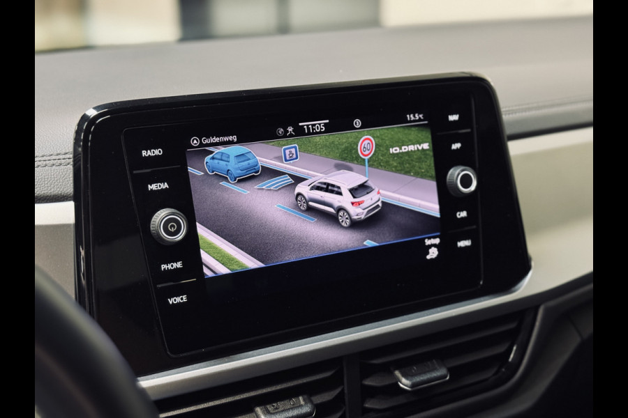 Volkswagen T-Roc 1.0 TSI Life | Camera | CarPlay | Stoelverw.