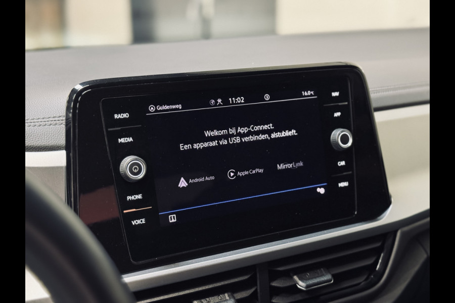 Volkswagen T-Roc 1.0 TSI Life | Camera | CarPlay | Stoelverw.