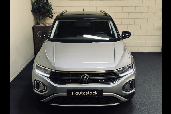 Volkswagen T-Roc 1.0 TSI Life | Camera | CarPlay | Stoelverw.