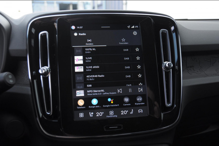 Volvo EX40 252PK Automaat Single Ext. Range Core / Driver Assist / Adaptieve cruise control / BLIS / Stoel - en stuurwielverwarming / Pakeersensoren met camera / Apple carplay /