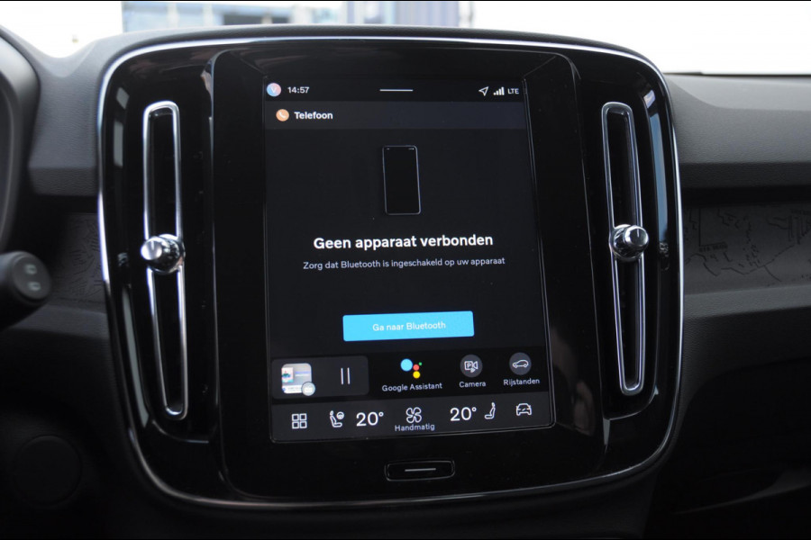 Volvo EX40 252PK Automaat Single Ext. Range Core / Driver Assist / Adaptieve cruise control / BLIS / Stoel - en stuurwielverwarming / Pakeersensoren met camera / Apple carplay /