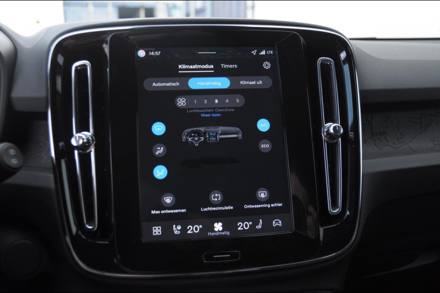 Volvo EX40 252PK Automaat Single Ext. Range Core / Driver Assist / Adaptieve cruise control / BLIS / Stoel - en stuurwielverwarming / Pakeersensoren met camera / Apple carplay /