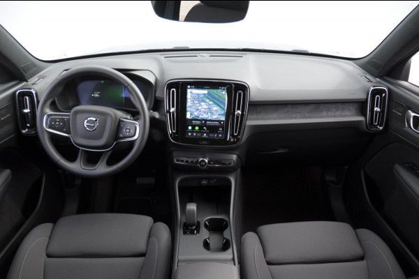 Volvo EX40 252PK Automaat Single Ext. Range Core / Driver Assist / Adaptieve cruise control / BLIS / Stoel - en stuurwielverwarming / Pakeersensoren met camera / Apple carplay /
