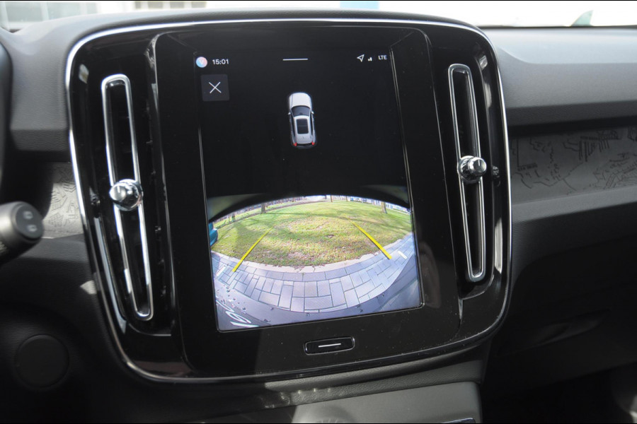 Volvo EX40 252PK Automaat Single Ext. Range Core / Driver Assist / Adaptieve cruise control / BLIS / Stoel - en stuurwielverwarming / Pakeersensoren met camera / Apple carplay /