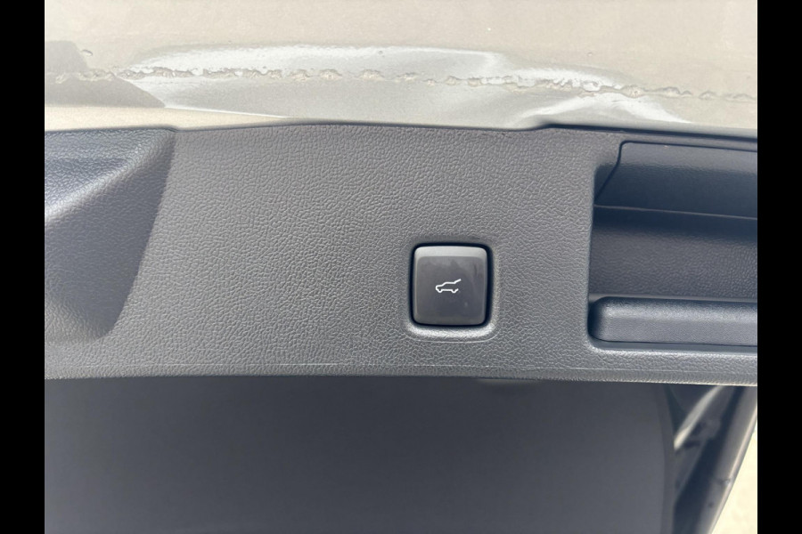 Ford Kuga 2.5 PHEV ST-Line X |  | 243pk Adaptieve Cruise | Winterpack | 19 inch | B&O Audio | Elek Achterklep | 2.100kg Trekgewicht