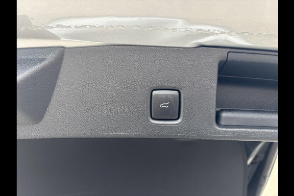 Ford Kuga 2.5 PHEV ST-Line X |  | 243pk Adaptieve Cruise | Winterpack | 19 inch | B&O Audio | Elek Achterklep | 2.100kg Trekgewicht