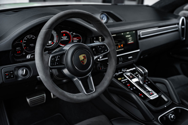 Porsche Cayenne Coupé 4.0 GTS - Sport Chrono | Panorama | Bose | Luchtvering