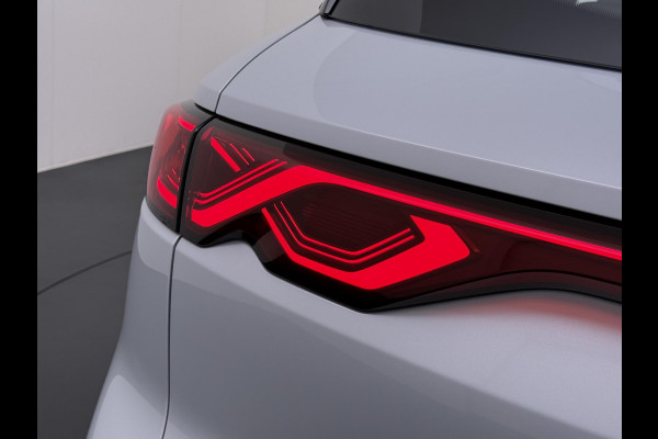 BYD ATTO 2 Boost 45 kWh VAN € 31.900,- VOOR € 27.877,- UW LENTEVOORDEELl: €4.023,-!| DIRECT LEVERBAAR | Volledige BYD Fabrieksgarantie t/m 11-2030 of 150.000 km | Stoel & Stuurverwarming | Adaptieve Cruise | 360° Camera | Panoramadak | Dodehoekassistent | Origineel NL Auto