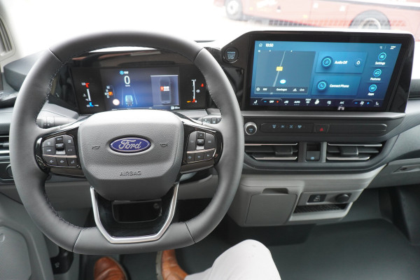 Ford Transit Custom 320L 2.0 TDCI 170PK L2H1 Limited Automaat Nr. V018 | Airco | adap.Cruise | Navi | Camera | Blis |20 inch Lm Velgen Raptor grill /Site steps met verlichting