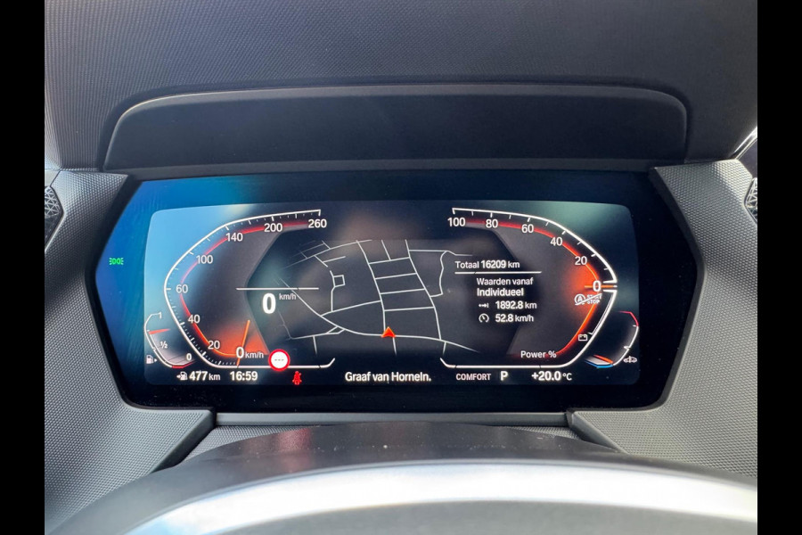 BMW 1-Serie (f40) 118i M Sport | Panoramadak, 19 inch, Leer, Stoel + Stuurverwarming, Keyless, Elektrische achterklep, Parkeercamera