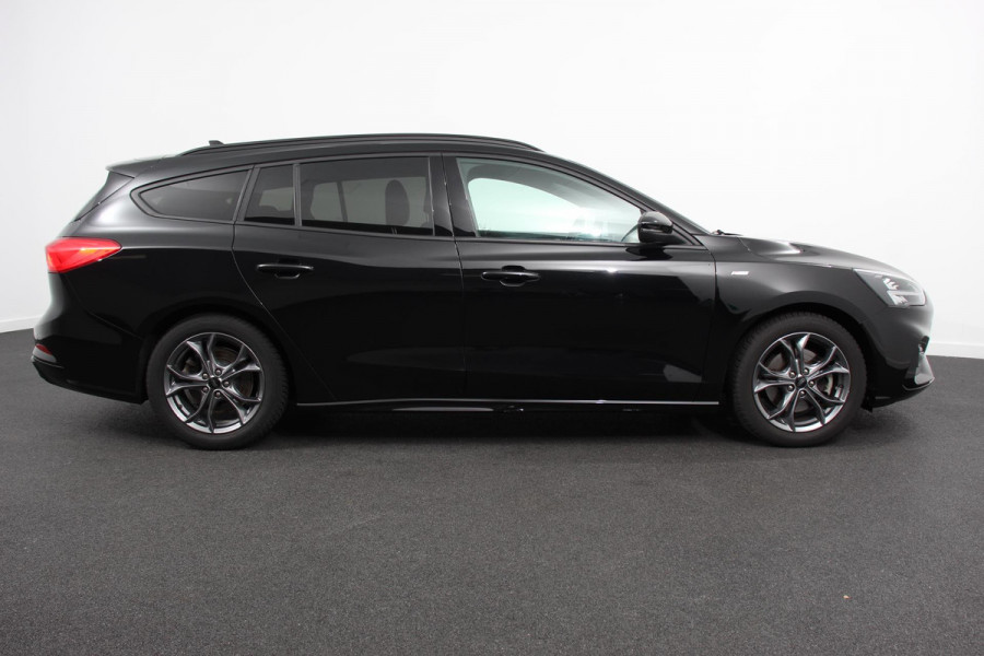 Ford FOCUS Wagon 1.0 EcoBoost ST Line 125 Pk Navigatie Adaptive Cruise Control Trekhaak Head Up Display Privacy Glass Lane Assist