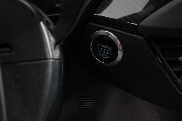 Ford FOCUS Wagon 1.0 EcoBoost ST Line 125 Pk Navigatie Adaptive Cruise Control Trekhaak Head Up Display Privacy Glass Lane Assist