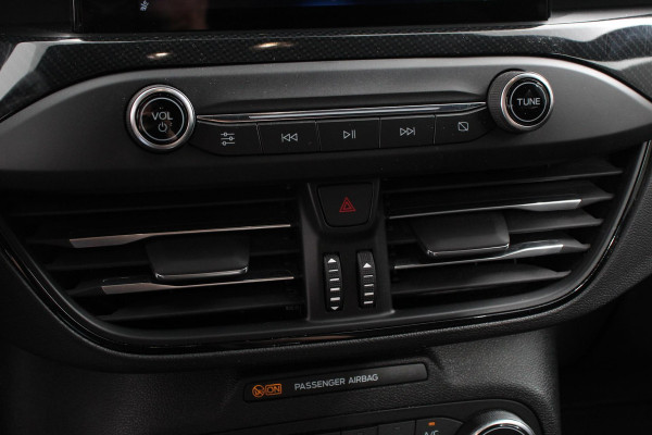 Ford FOCUS Wagon 1.0 EcoBoost ST Line 125 Pk Navigatie Adaptive Cruise Control Trekhaak Head Up Display Privacy Glass Lane Assist