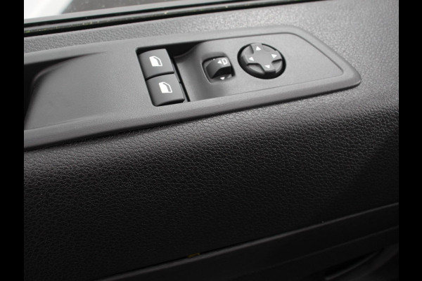 Opel Vivaro 1.5 Diesel 120 S&S L3 Apple Carplay /  Android Auto Parkeersensoren V+A Trekhaak Camera Navigatie Cruise Control LED koplampen houten afwerking laadruimte