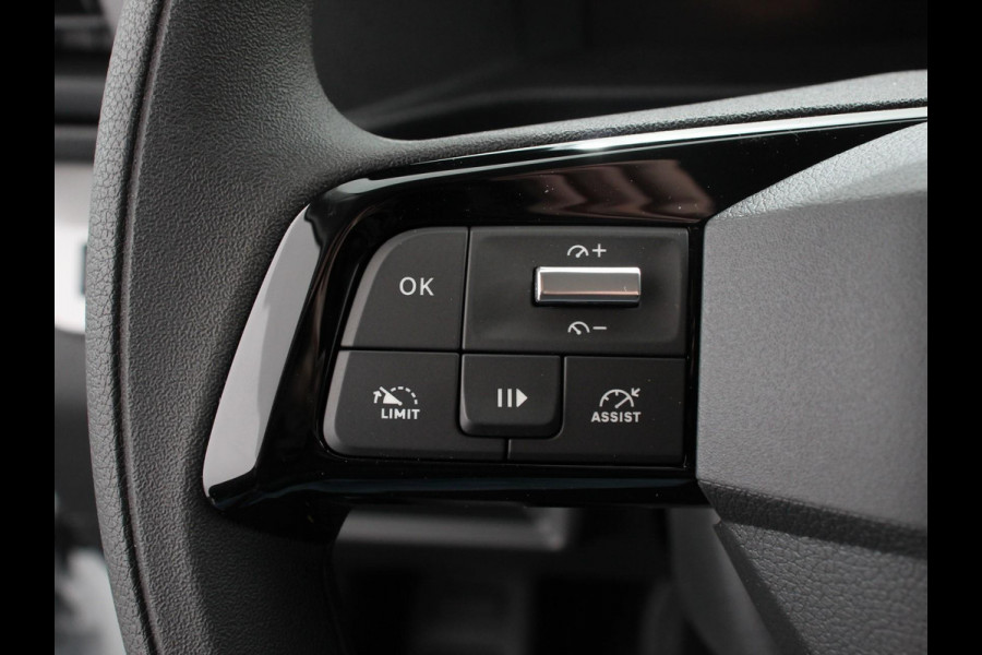 Opel Vivaro 1.5 Diesel 120 S&S L3 Apple Carplay /  Android Auto Parkeersensoren V+A Trekhaak Camera Navigatie Cruise Control LED koplampen houten afwerking laadruimte