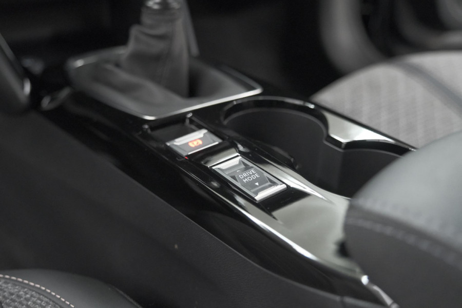 Peugeot 208 PureTech 100 Allure | Apple Carplay | Parkeersensoren | Climate Control