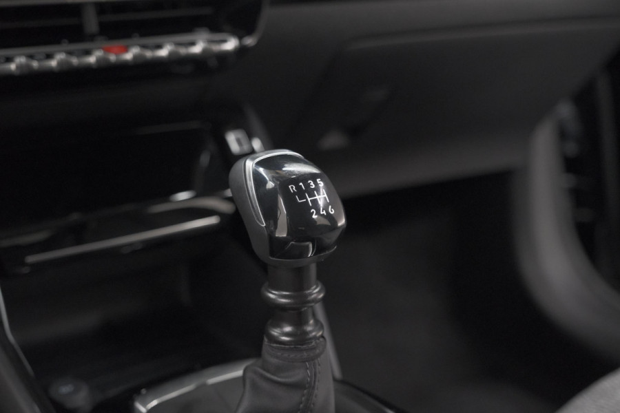 Peugeot 208 PureTech 100 Allure | Apple Carplay | Parkeersensoren | Climate Control