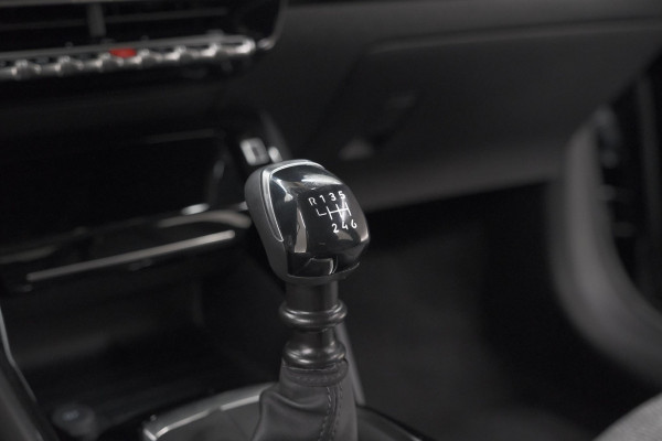 Peugeot 208 PureTech 100 Allure | Apple Carplay | Parkeersensoren | Climate Control
