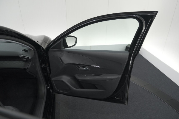 Peugeot 208 PureTech 100 Allure | Apple Carplay | Parkeersensoren | Climate Control