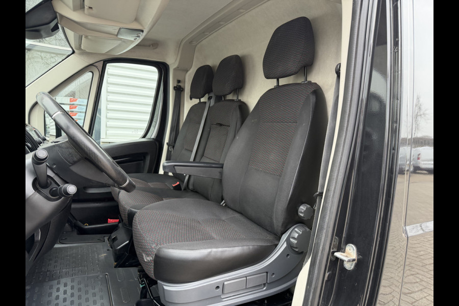 Peugeot Boxer 335 2.2 BlueHDi 165pk L3H2 Premium / vaste prijs rijklaar € 15.950 ex btw / lease vanaf € 269 / bpm vrij / euro 6 / airco / cruise / trekhaak / camera / imperial