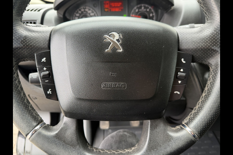Peugeot Boxer 335 2.2 BlueHDi 165pk L3H2 Premium / vaste prijs rijklaar € 15.950 ex btw / lease vanaf € 269 / bpm vrij / euro 6 / airco / cruise / trekhaak / camera / imperial