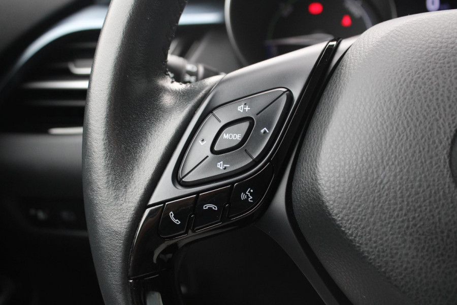 Toyota C-HR 2.0 Hybrid Style | JBL Audio | BLIS | Stoelverarming | Camera | Navigatie | Cruise Control |