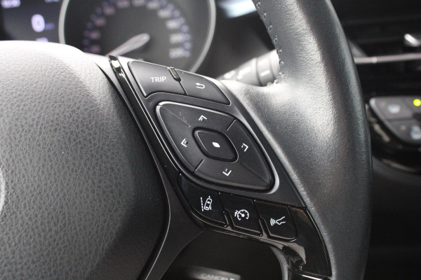 Toyota C-HR 2.0 Hybrid Style | JBL Audio | BLIS | Stoelverarming | Camera | Navigatie | Cruise Control |
