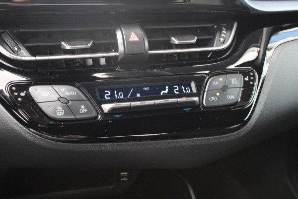 Toyota C-HR 2.0 Hybrid Style | JBL Audio | BLIS | Stoelverarming | Camera | Navigatie | Cruise Control |