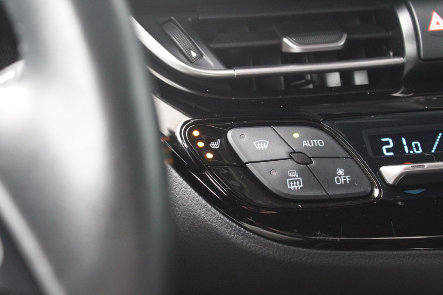 Toyota C-HR 2.0 Hybrid Style | JBL Audio | BLIS | Stoelverarming | Camera | Navigatie | Cruise Control |
