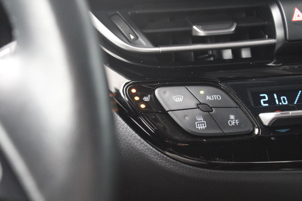 Toyota C-HR 2.0 Hybrid Style | JBL Audio | BLIS | Stoelverarming | Camera | Navigatie | Cruise Control |