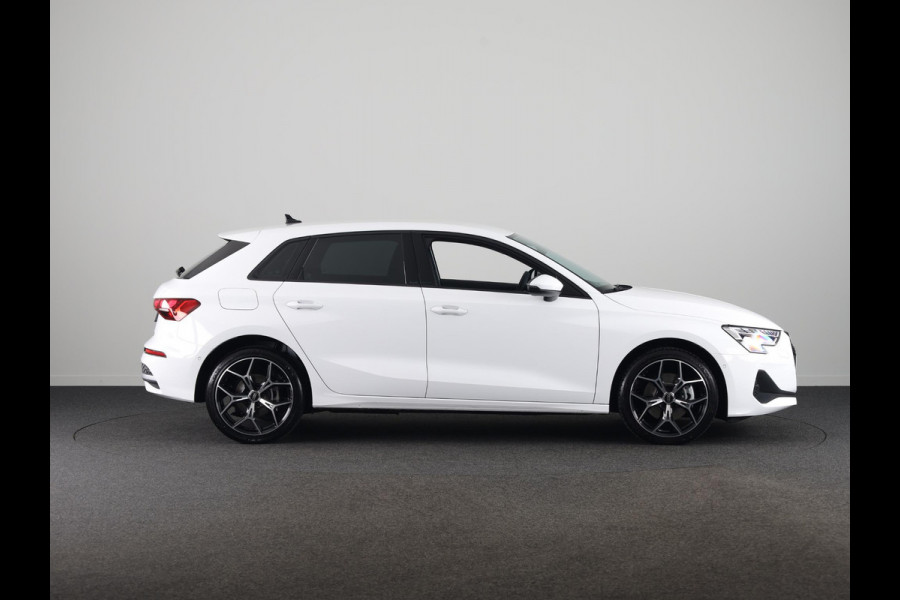 Audi A3 Sportback 40 TFSI e Pro Line 204pk | 18 inch Lichtmetalen velgen | Led koplampen | Sportstoelen | Verlengde garantie