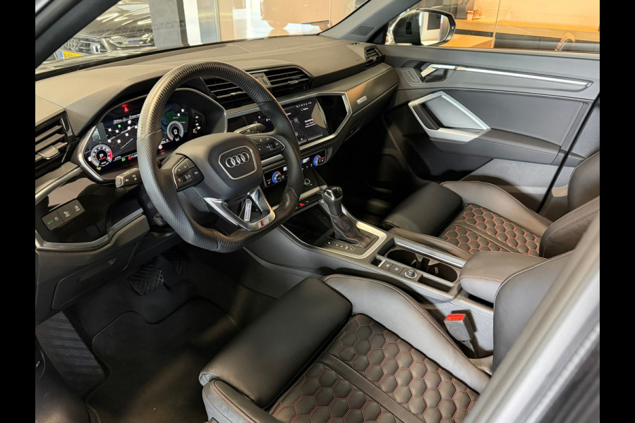 Audi Q3 Sportback 35 TFSI S line Panorama RS-seats 06-2025