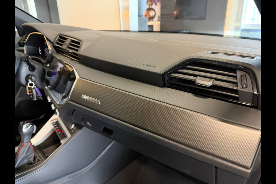 Audi Q3 Sportback 35 TFSI S line Panorama RS-seats 06-2025