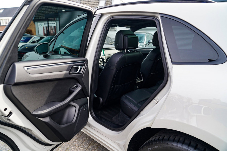 Porsche Macan 2.0 S | Panorama | Bose Sound System | incl BTW | Memory stoelen | 100% Dealer onderhouden | Trekhaak | Krijt Grijs