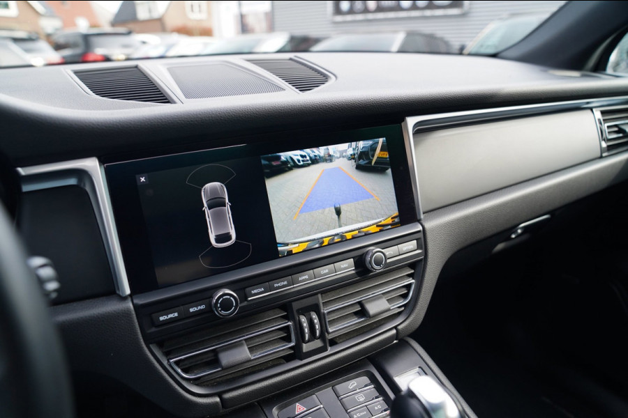 Porsche Macan 2.0 S | Panorama | Bose Sound System | incl BTW | Memory stoelen | 100% Dealer onderhouden | Trekhaak | Krijt Grijs