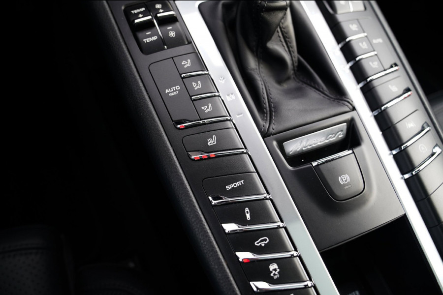 Porsche Macan 2.0 S | Panorama | Bose Sound System | incl BTW | Memory stoelen | 100% Dealer onderhouden | Trekhaak | Krijt Grijs